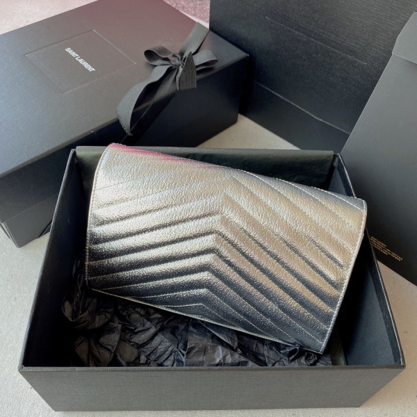 Y*L cassandre matelassÉ chain wallet