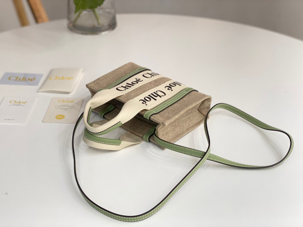 CHLOÉ woody nano tote