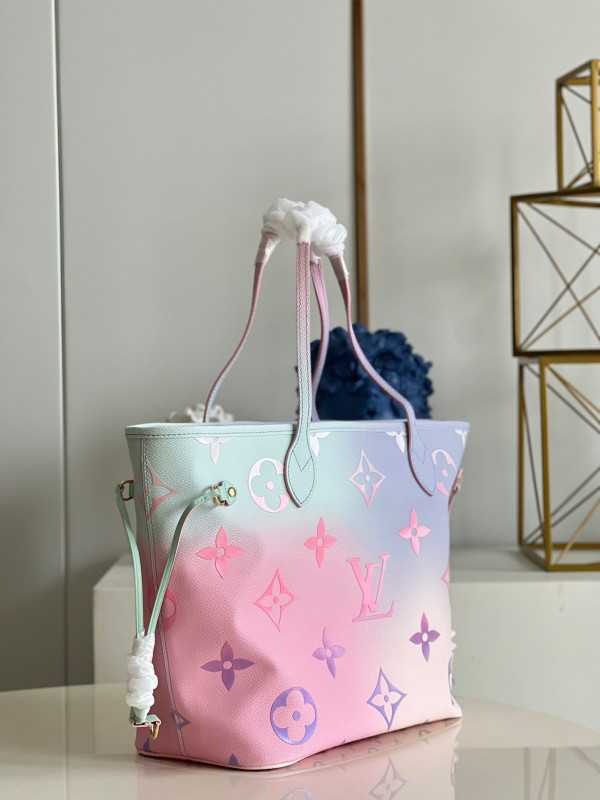 l0*is V*t0n neverfull mm