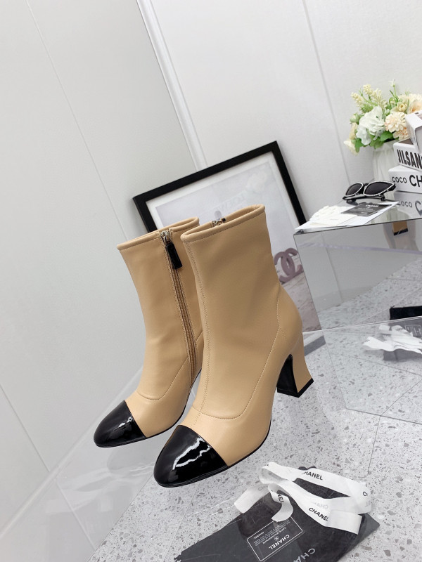 CL ANKLE BOOTS