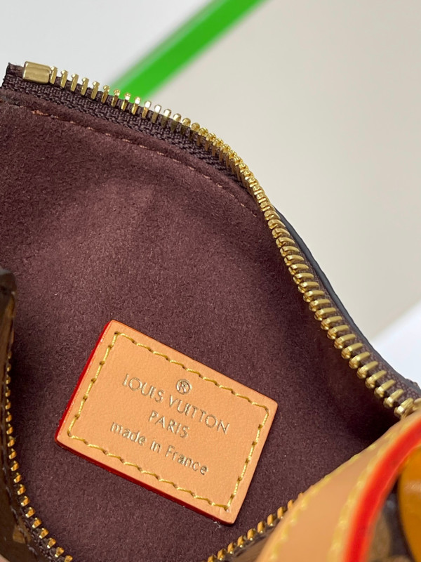 l0*is V*t0n side trunk pm