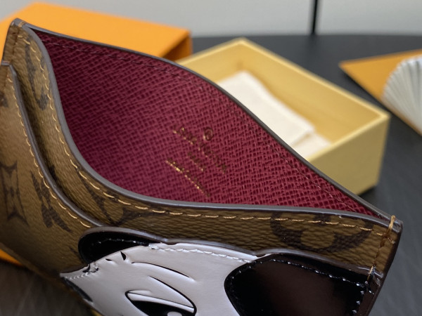 l0*is V*t0n card holder-11*7*0.5cm