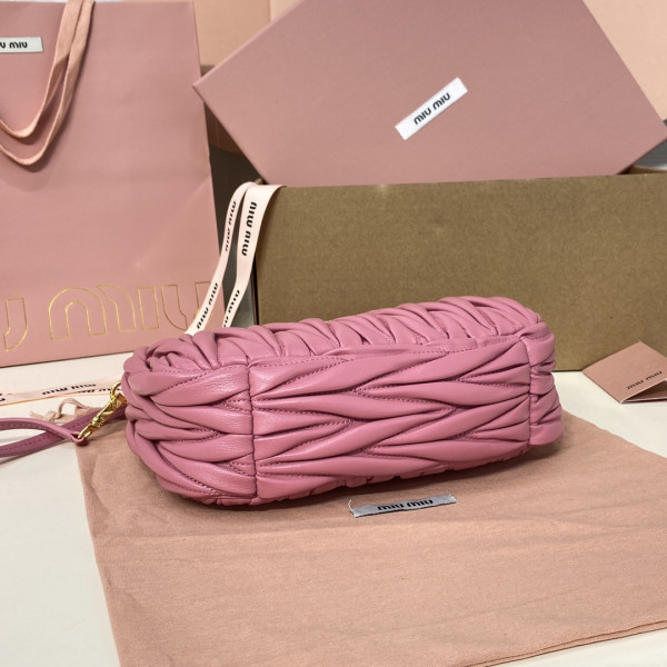 M*um*u wander matelassé nappa leather hobo bag