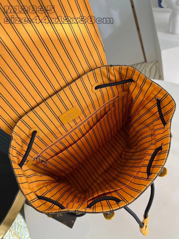 l0*is V*t0n christopher backpack mm-38*44*12.5cm