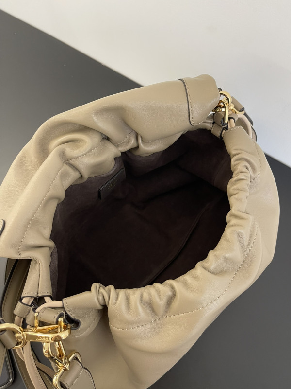 F**di mamma baguette